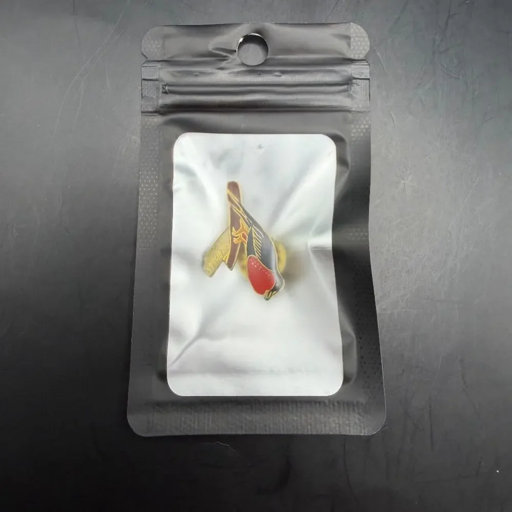 Vintage Galapagos Ecuador Frigatebird Enamel Souvenir Pin 1in